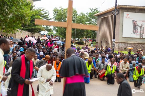 Chemin de la Croix Mgr Ndaka-32