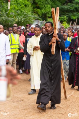 Chemin de la Croix Mgr Ndaka-34