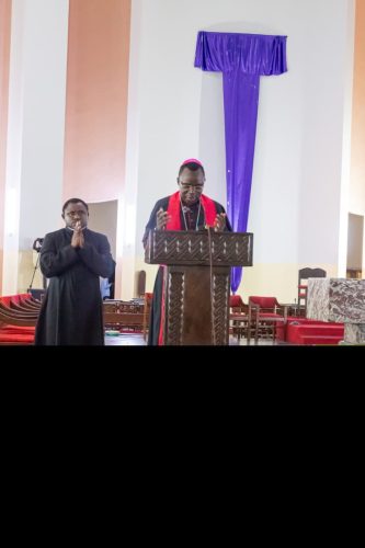 Chemin de la Croix Mgr Ndaka-4